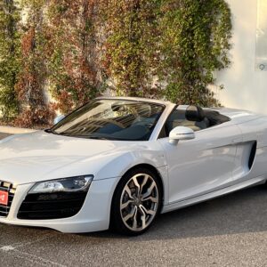 Audi r8 spyder 5.2 v10 fsi 525 r-tronic